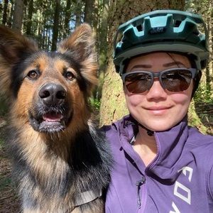 Meet your Posher, Lea